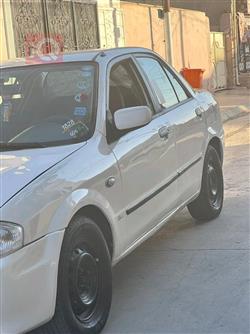 مازدا 323